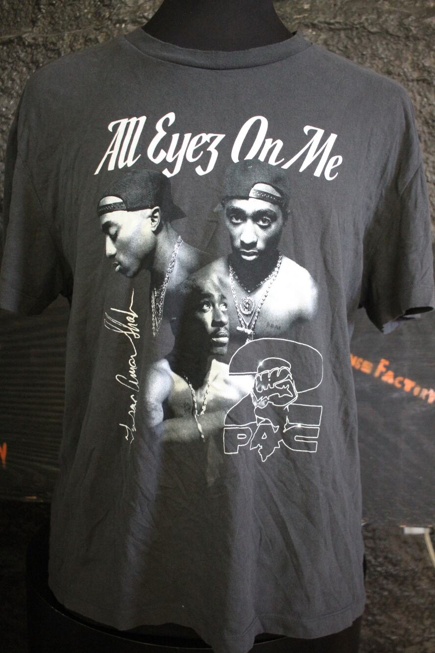 2Pac All Eyez On Me Graphic T-Shirt Men's Large Black Tupac Rap Hip Hop Tee